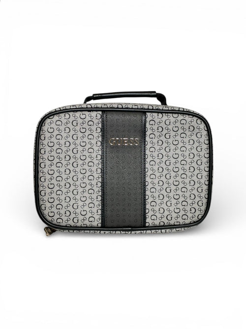 Neceser GUESS Original Gris Monograma con Franja Negra – Cosmetiquera